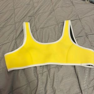 Hoaka yellow top
